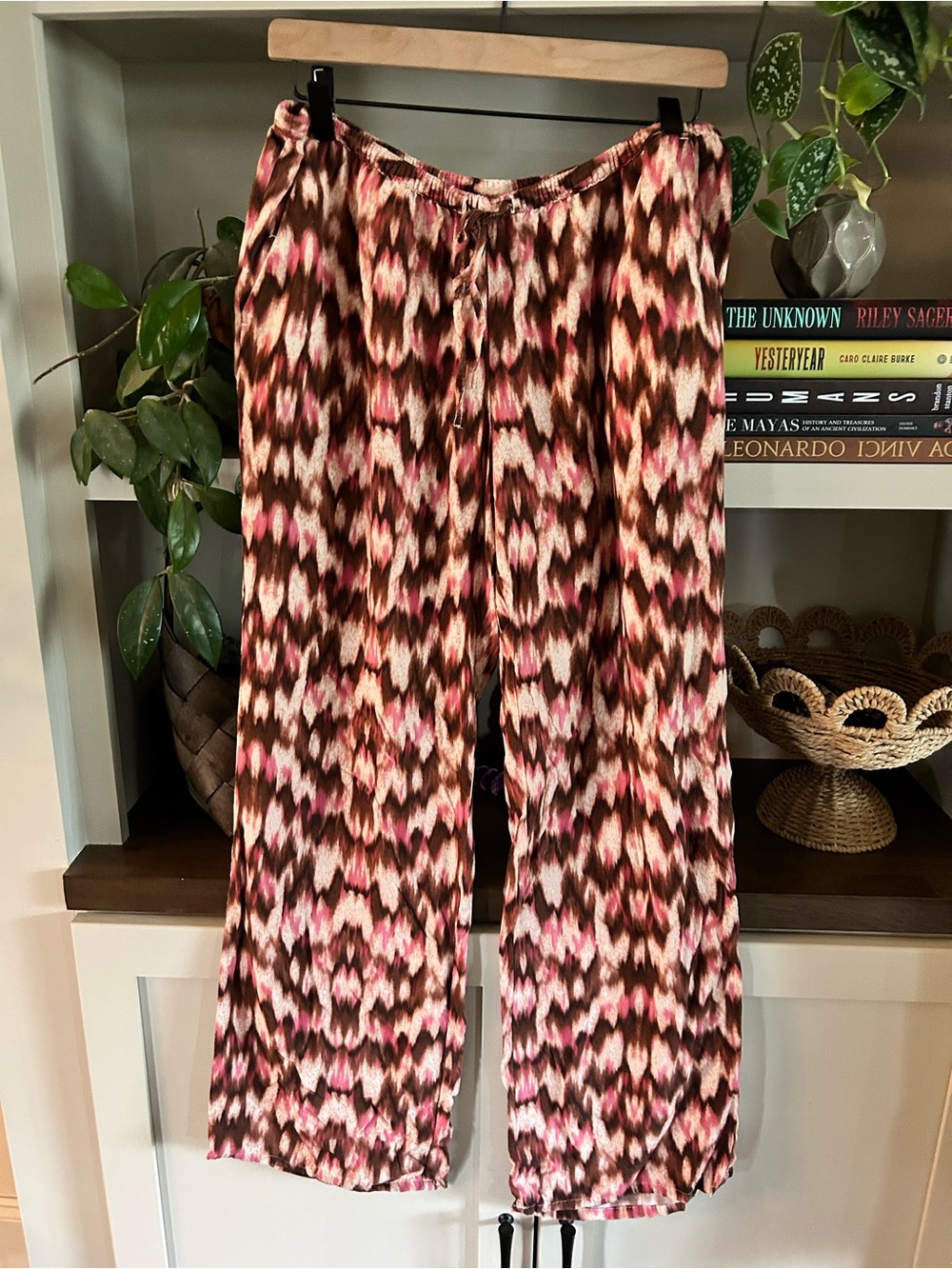 H&M Brown and Pink Printed Straight Leg Pants